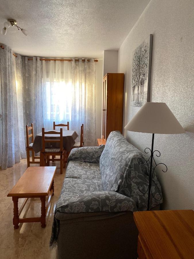 Apartamento Caballero De Rodas Torrevieja Exterior foto
